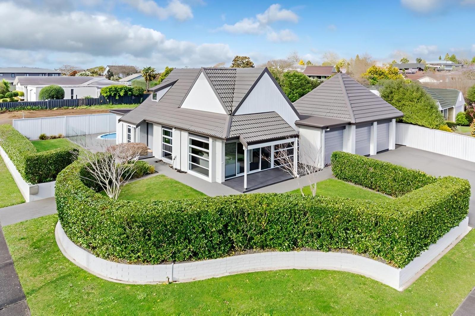 Summer Holiday 4 Bedrooms House In Hamilton With Pool And Spa ภายนอก รูปภาพ