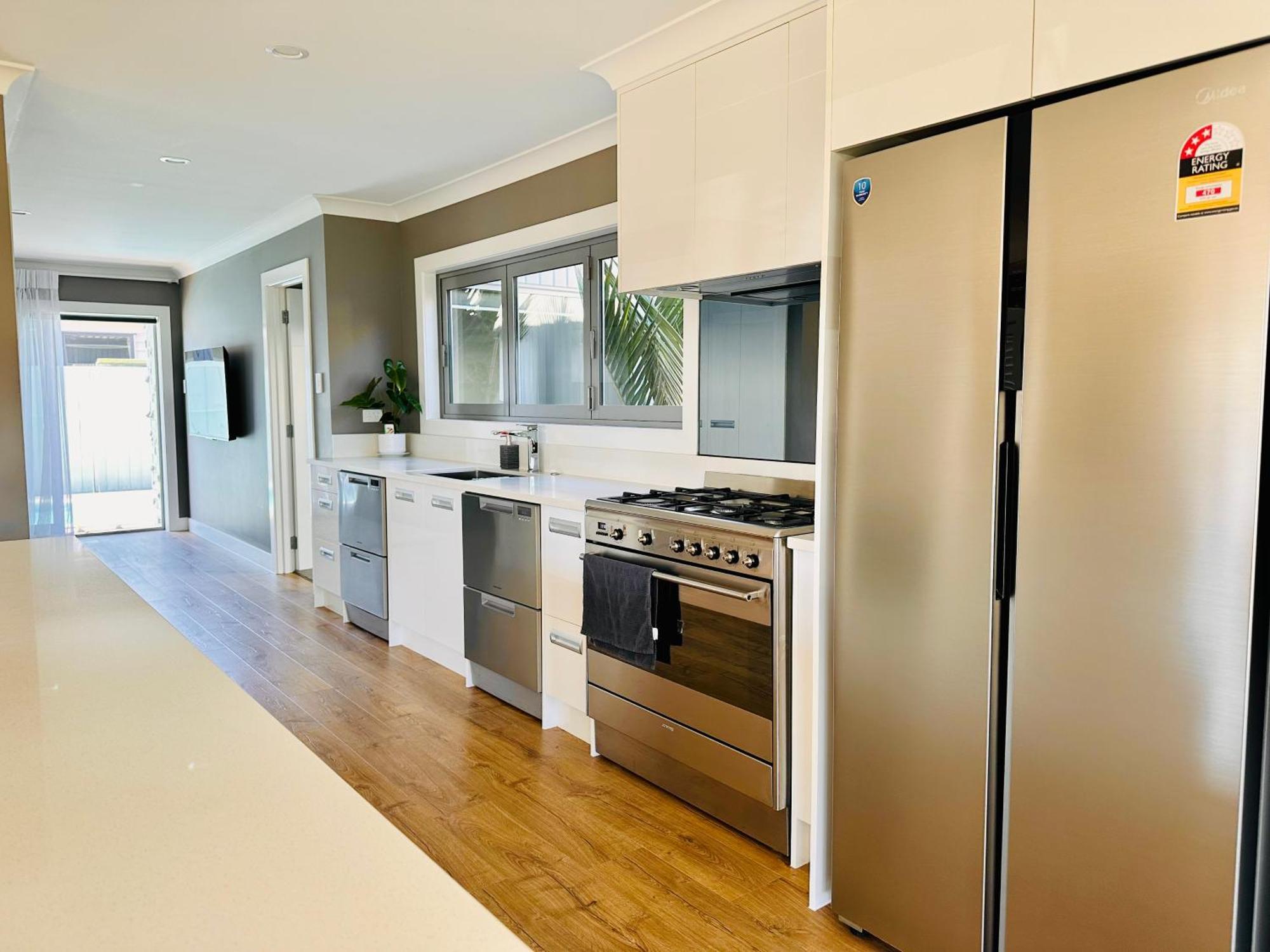 Summer Holiday 4 Bedrooms House In Hamilton With Pool And Spa ภายนอก รูปภาพ