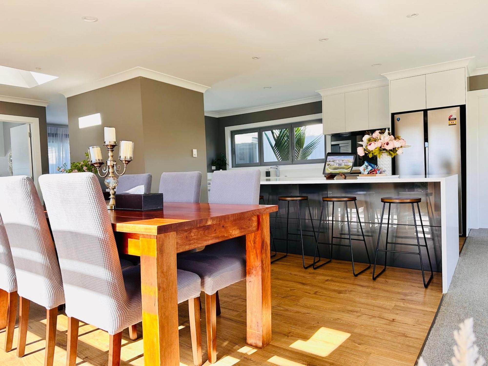 Summer Holiday 4 Bedrooms House In Hamilton With Pool And Spa ภายนอก รูปภาพ