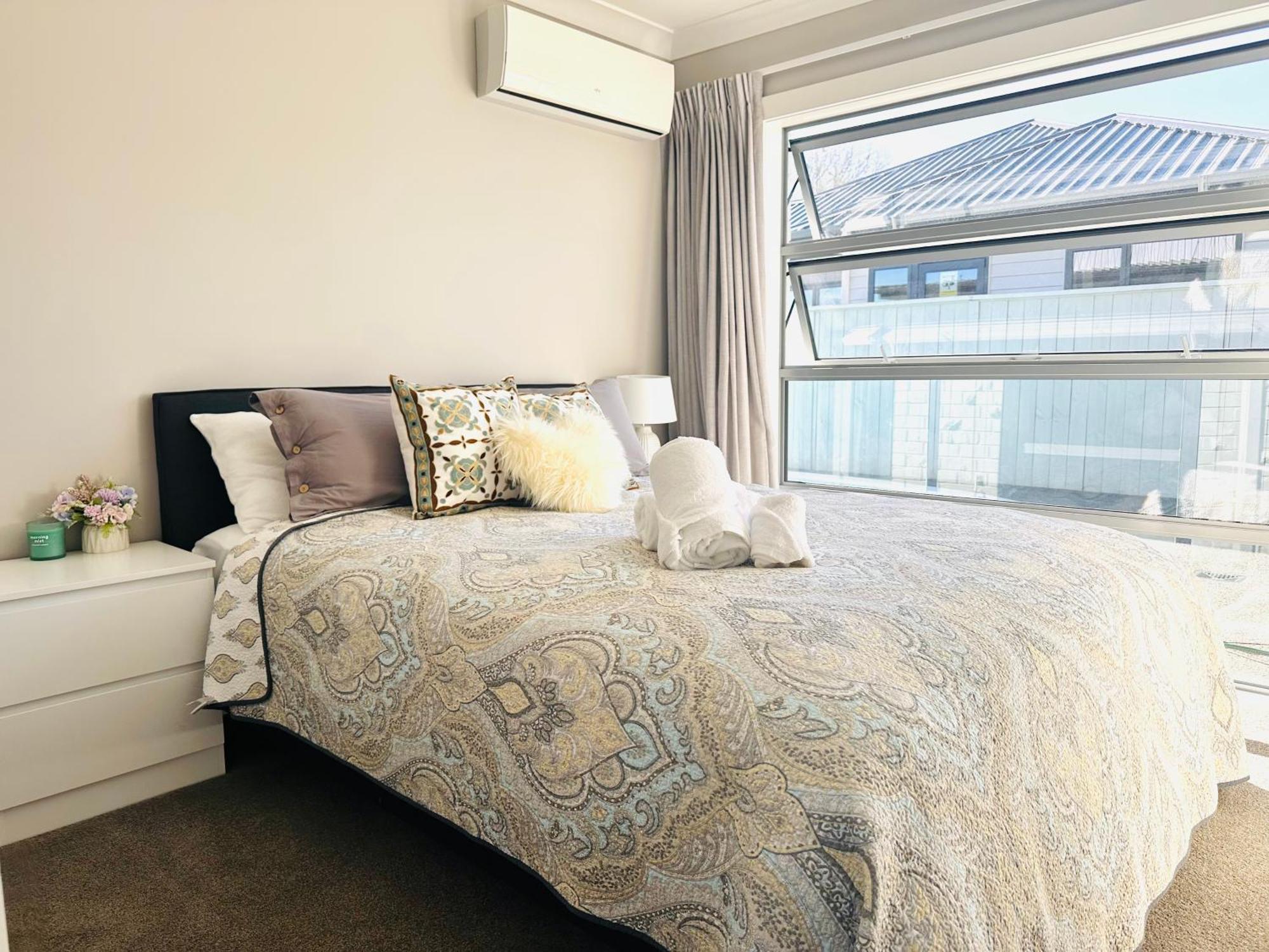 Summer Holiday 4 Bedrooms House In Hamilton With Pool And Spa ภายนอก รูปภาพ